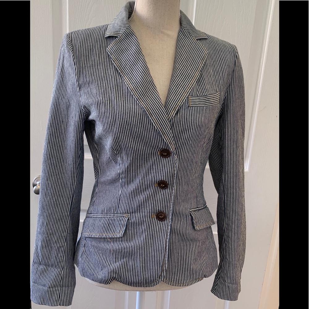 🌸H&M PINSTRIPED BLAZER🌸
